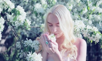 Cô gái ở Sóc Trăng có khả năng tỏa ra mùi nước hoa từ cơ thể vào ngày Rằm và Mồng Một