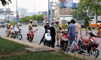 Lái xe không chính chủ sẽ không bị phạt nếu có đủ 4 loại giấy tờ này