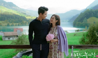 Hyun Bin ga lăng thế nào khi Son Ye Jin uống rượu mà dân mạng khen không ngớt lời
