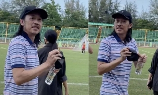 Danh hài Hoài Linh mặc quần ngủ dép xỏ ngón đi xem Quang Hải đá bóng gây quỹ từ thiện 