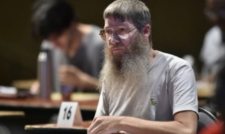 Nhà vô địch thế giới cuộc thi ghép từ tiếng Pháp không hề biết tiếng Pháp