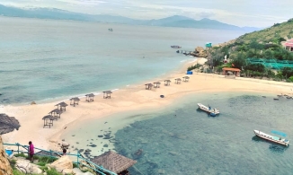 Đảo Yến Hòn Nội, bãi tắm đôi 'độc nhất vô nhị' không thể bỏ qua khi du lịch Nha Trang