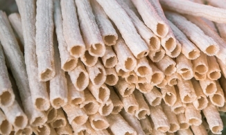 Bánh gạo ống, hương vị tuổi thơ khiến bao người hoài niệm