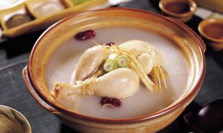 Hướng dẫn cách làm gà hầm sâm chuẩn vị Hàn Quốc giúp bồi bổ sức khỏe