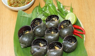 Cách làm ốc bươu nướng tiêu xanh ngon chuẩn nhà hàng, thích hợp lai rai ngày mưa