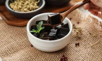 Cách nấu chè cao quy linh thanh mát, giúp đẹp da, giải nhiệt