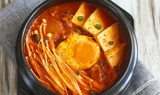 Cách nấu canh kim chi trứng đơn giản nhưng đủ chất, ấm bụng cho bữa tối ngày đông