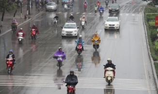 Cả nước mưa dông trong kỳ nghỉ lễ  30/4 - 1/5, người dân cân nhắc thời gian vui chơi