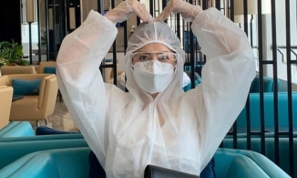 Thời trang sao việt mùa Covid: Hari Won siêu chất, Chi Pu kín mít vẫn xinh