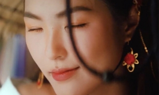 Nhan sắc nữ chính trong MV 'Hoa hải đường' Của Jack