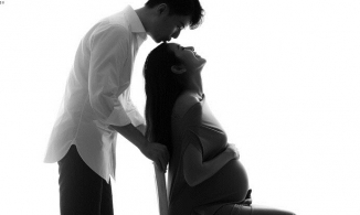 Á hậu Thúy Vân viên mãn trong bộ ảnh cuối thai kỳ 