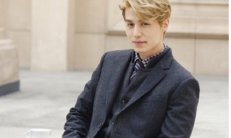 Soi gu thời trang 'gây mê' của nam chính 'Bạn trai tôi là hồ ly'