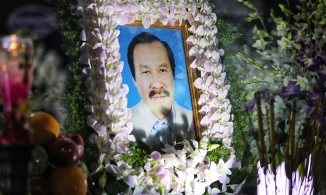 Đông đảo nghệ sĩ đến viếng tang tài tử Lý Huỳnh