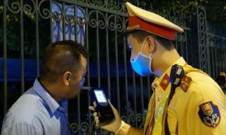 Phát hiện 13 tài xế nghiện ma túy trên cao tốc Hà Nội - Lào Cai