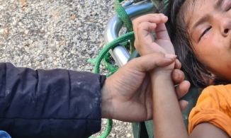 Cứu sống kỳ diệu 3 cháu bé và 30 người khác trong vụ sạt lở đất ở Trà Leng