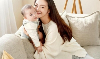 Choi Ji Woo tái xuất sau 5 tháng sinh con với vòng eo kinh ngạc