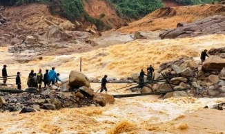 152 công nhân bị cô lập ở thủy điện Đăk Mi 2 đã được đưa ra ngoài an toàn