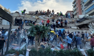 Thổ Nhĩ Kỳ: Cụ ông 70 tuổi sống sót thần kỳ sau 2 ngày bị vùi trong đất đá