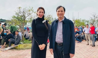 Chân dung Bí thư Hà Tĩnh lội sình giúp dân theo lời kể của Thủy Tiên