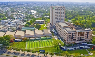 Trường Đại học nào tài trợ 100% học phí cho sinh viên 9 tỉnh miền Trung?