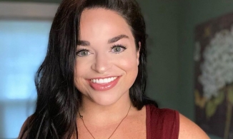 Cô gái kiếm tiền như nước nhờ chiếc miệng rộng tới 8,89cm