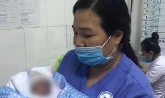 Thanh Hóa: Cứu sống bé trai sơ sinh bị bỏ rơi trong tình trạng nguy kịch