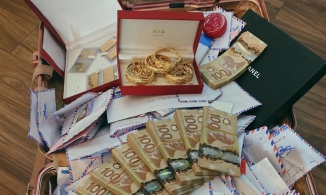 Choáng với đám cưới 'khủng' được tặng cả vali tiền của ái nữ của tập đoàn nổi tiếng và chủ khách sạn dát vàng