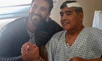 Nghi vấn về bác sĩ riêng của Maradona, từng cãi nhau và điều trị không phù hợp