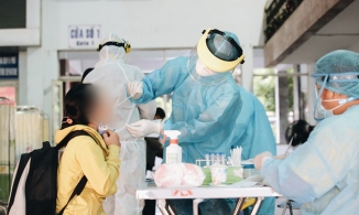 Lịch trình dày đặc của BN 1349: Từng đến khám ở BV Chợ Rẫy, học nhiều Trung tâm Tiếng Anh