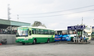 Truy tìm hành khách trên 2 chuyến xe buýt Long An - TP.HCM có liên quan đến BN1349