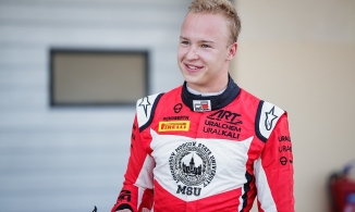 Tay đua F1 bị chỉ trích vì đăng tải clip sàm sỡ phụ nữ trong xế hộp