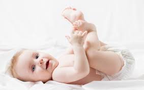 Giải mã những hành vi của trẻ sơ sinh để hiểu con muốn gì