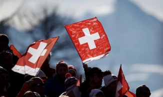 Mặc kệ thế giới, Thụy Điển giờ mới nhắc dân đeo khẩu trang phòng Covid-19