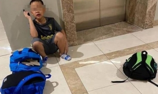 Cười ngất với cậu bé 7 tuổi giận mẹ bỏ nhà đi với 3 balo truyện nhưng quên mang dép