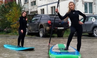 Vũng nước lạ có tài khoản Instagram với hơn 16.000 người theo dõi 