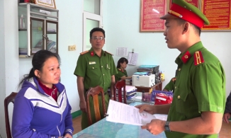 Quảng Nam: Giả làm đàn ông cưa cẩm cô hàng xóm suốt 5 năm lừa 1,2 tỷ đồng