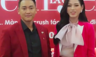 Hoa hậu Đỗ Thị Hà được khen ngợi vì xử lý khéo léo khi chụp hình cùng Hứa Vĩ Văn