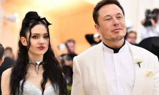 Bạn gái tỷ phú Elon Musk nhiễm Covid-19