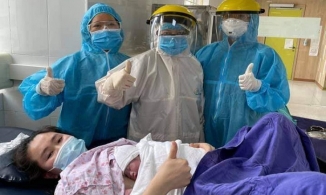 Đỡ đẻ thành công cho sản phụ trong khu cách ly tại ổ dịch Quảng Ninh