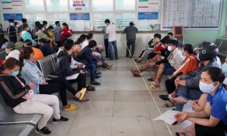 Hành khách đã mua vé tàu Tết, vé máy bay Tết đổi trả vé như thế nào?