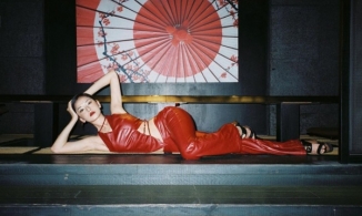 Chi Pu viết tâm thư kèm theo loạt ảnh bạo dạn hơn cả Ngọc Trinh