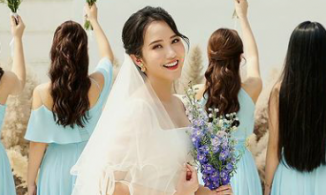 Nàng dâu mới - Primmy Trương 'khoe nhẹ' góc biệt phủ nhà chồng ngày cận Tết