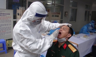 Mùng 3 Tết, Hà Nội ghi nhận thêm 2 trường hợp nhiễm Covid-19, có 1 bé gái 8 tuổi