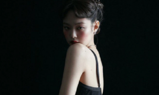 Jennie (BLACKPINK) đẹp đắm say với 2 bức hình 'nhá hàng' tạp chí