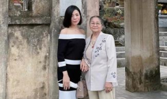 Lâm Bảo Châu ra mắt gia đình Lệ Quyên, còn cùng 'mẹ vợ tương lai' đi lễ