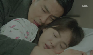 Loạt ảnh xem đỏ mặt của Song Hye Kyo và Jo In Sung 8 năm trước xôn xao MXH