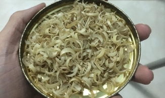 Chàng trai có sở thích lạ, sưu tập móng tay suốt 5 năm trời