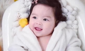 Hậu đổ vỡ với Trương Ngọc Ánh, Trần Bảo Sơn lần đầu khoe ảnh con gái cưng với vợ 2