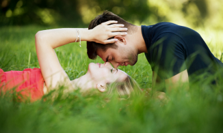 Muốn thoát ế thành công sau ngày 8/3, những con giáp này nên chủ động hơn