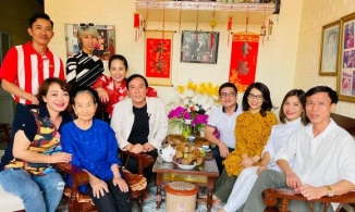 Nghệ sĩ Chí Trung đưa bạn gái đi du xuân cùng vợ chồng nghệ sĩ Lan Hương